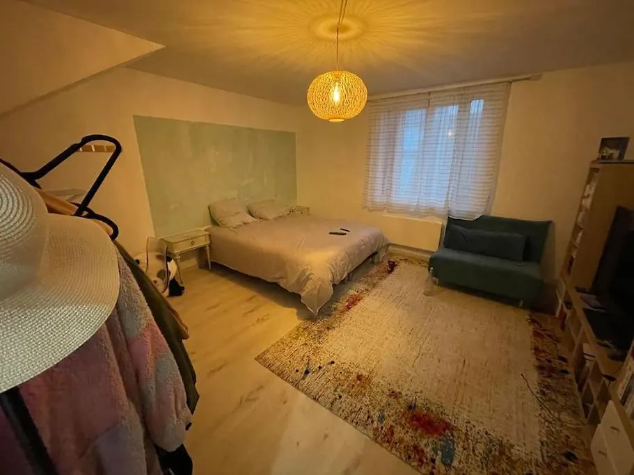 Apartment Apt In Central *
